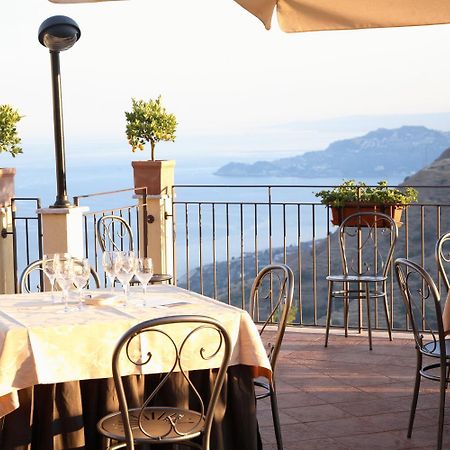Agostiniana Hotel Santa Teresa Di Riva Eksteriør bilde
