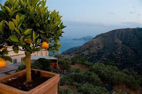 Agostiniana Hotel Santa Teresa Di Riva Eksteriør bilde